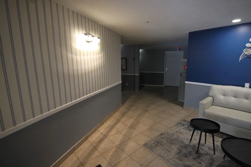 6000 Somervale Court SW Calgary AB T2Y 4J4