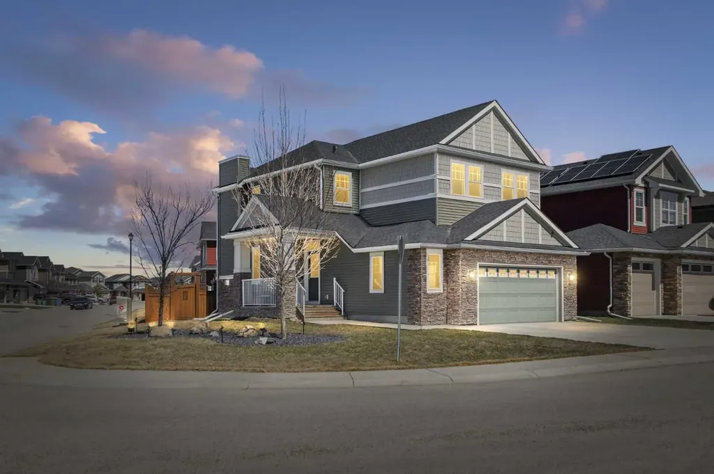100 Kinniburgh Gardens Chestermere AB T1X 0R8