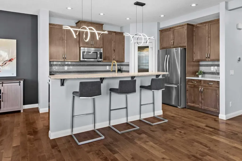100 Kinniburgh Gardens Chestermere AB T1X 0R8