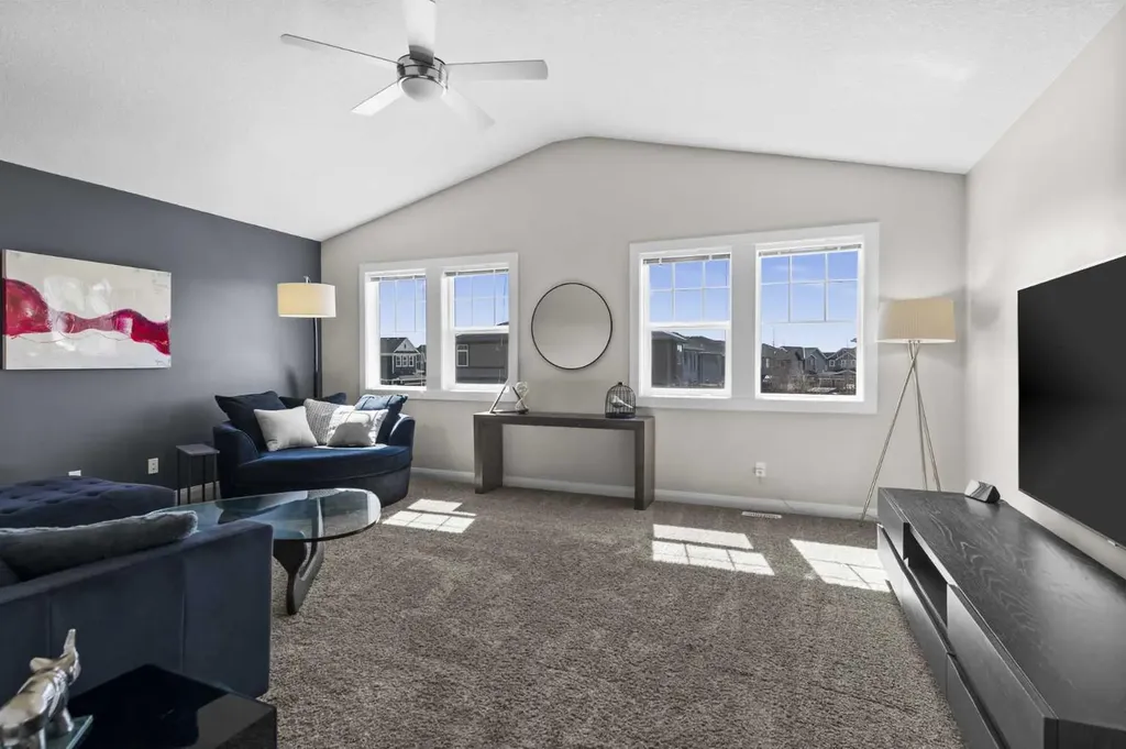 100 Kinniburgh Gardens Chestermere AB T1X 0R8