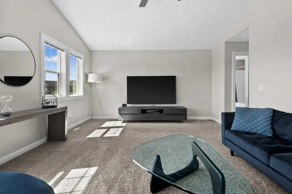100 Kinniburgh Gardens Chestermere AB T1X 0R8