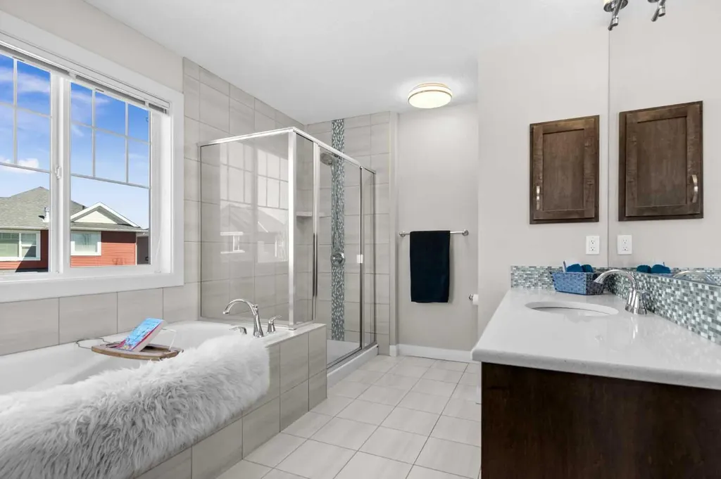 100 Kinniburgh Gardens Chestermere AB T1X 0R8