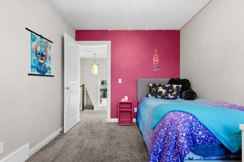 100 Kinniburgh Gardens Chestermere AB T1X 0R8