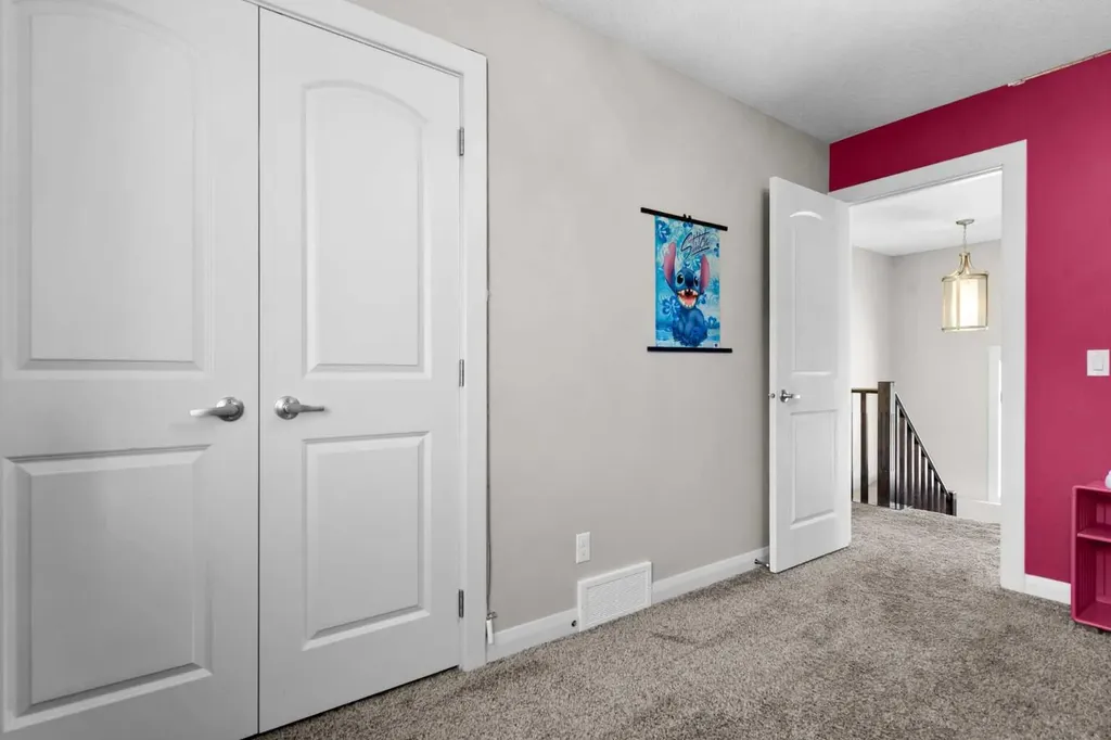 100 Kinniburgh Gardens Chestermere AB T1X 0R8