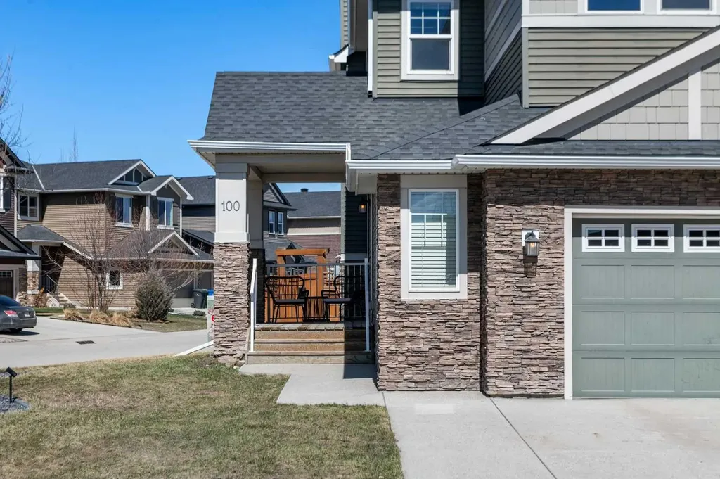 100 Kinniburgh Gardens Chestermere AB T1X 0R8
