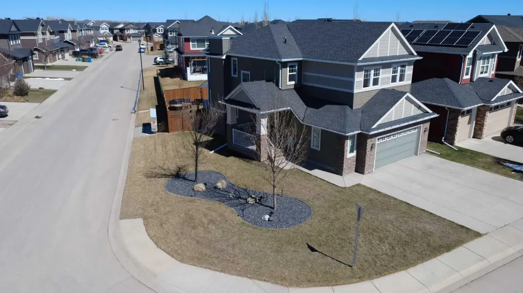 100 Kinniburgh Gardens Chestermere AB T1X 0R8