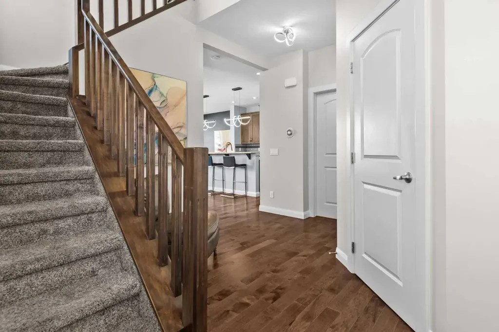 100 Kinniburgh Gardens Chestermere AB T1X 0R8