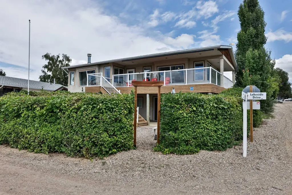 645 Lakeside Drive Rural Vulcan County AB T0L 2B0
