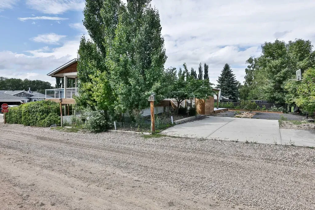 645 Lakeside Drive Rural Vulcan County AB T0L 2B0
