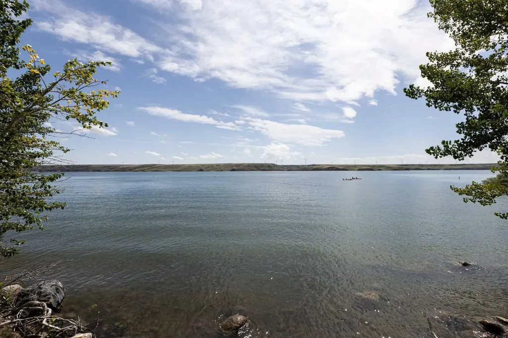 645 Lakeside Drive Rural Vulcan County AB T0L 2B0