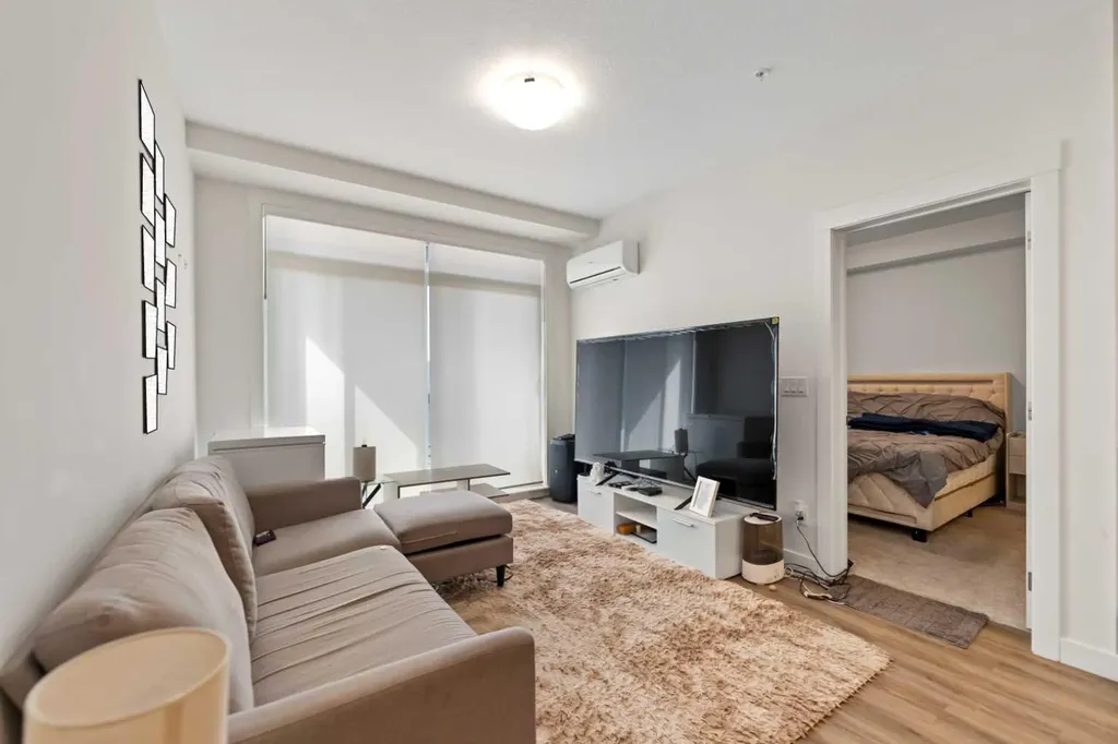 55 Lucas Way NW Calgary AB T3P 2C7