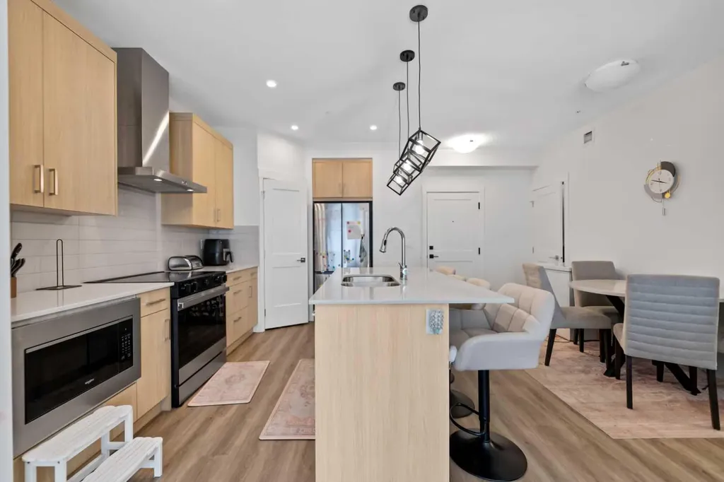 55 Lucas Way NW Calgary AB T3P 2C7