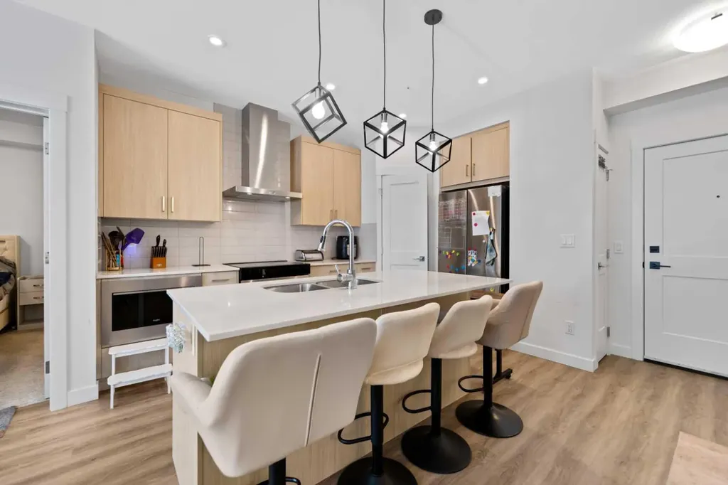 55 Lucas Way NW Calgary AB T3P 2C7