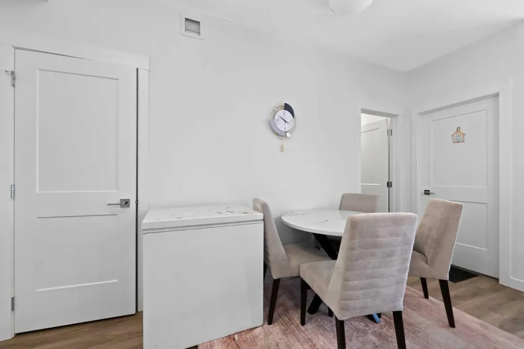 55 Lucas Way NW Calgary AB T3P 2C7