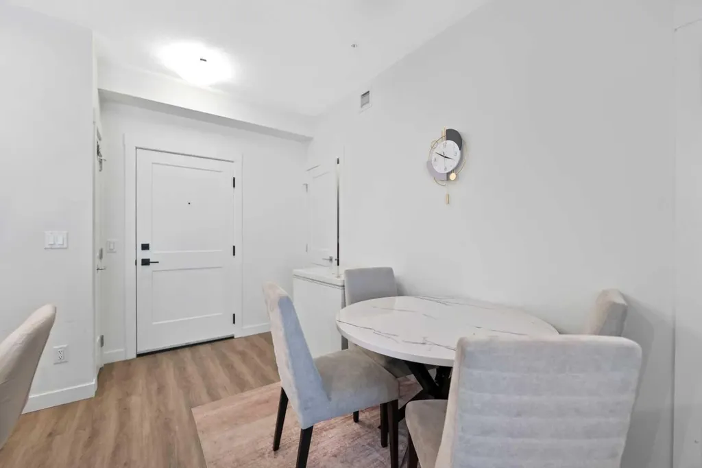 55 Lucas Way NW Calgary AB T3P 2C7