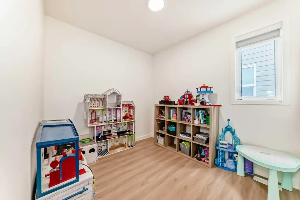137 Verity Manor SW Calgary AB T2Y0S8