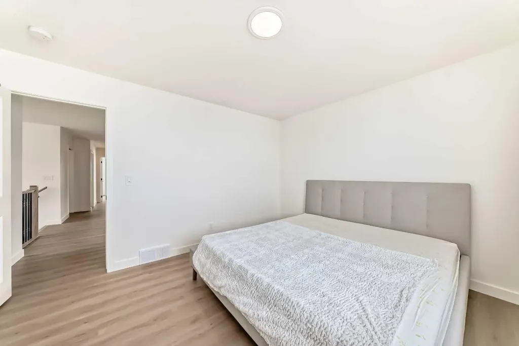 137 Verity Manor SW Calgary AB T2Y0S8