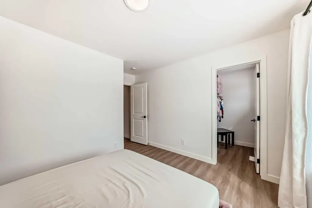 137 Verity Manor SW Calgary AB T2Y0S8