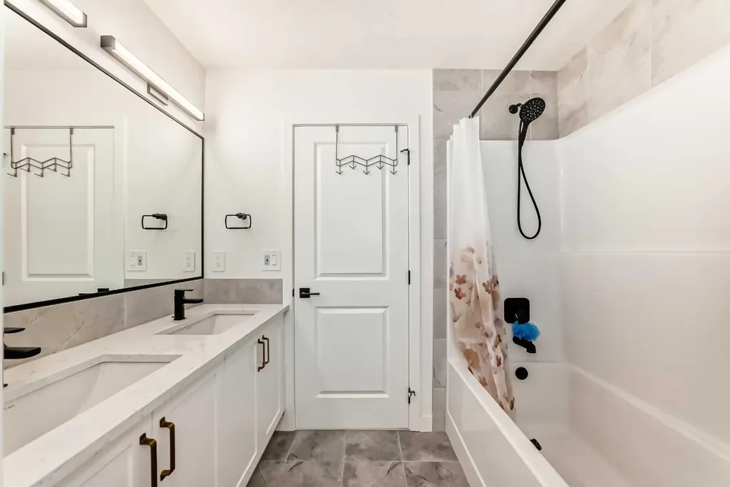137 Verity Manor SW Calgary AB T2Y0S8