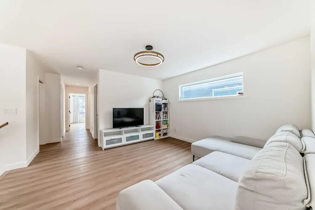 137 Verity Manor SW Calgary AB T2Y0S8