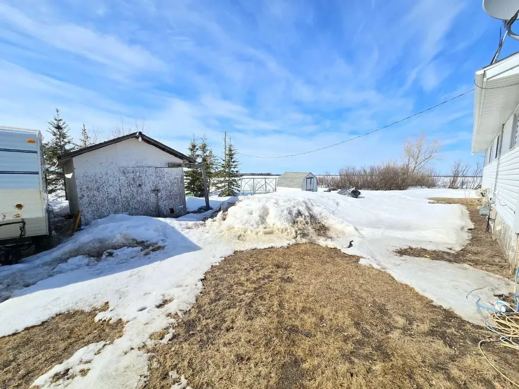 22004 Range Road 814 Rural Northern Sunrise County AB T0H 2R0