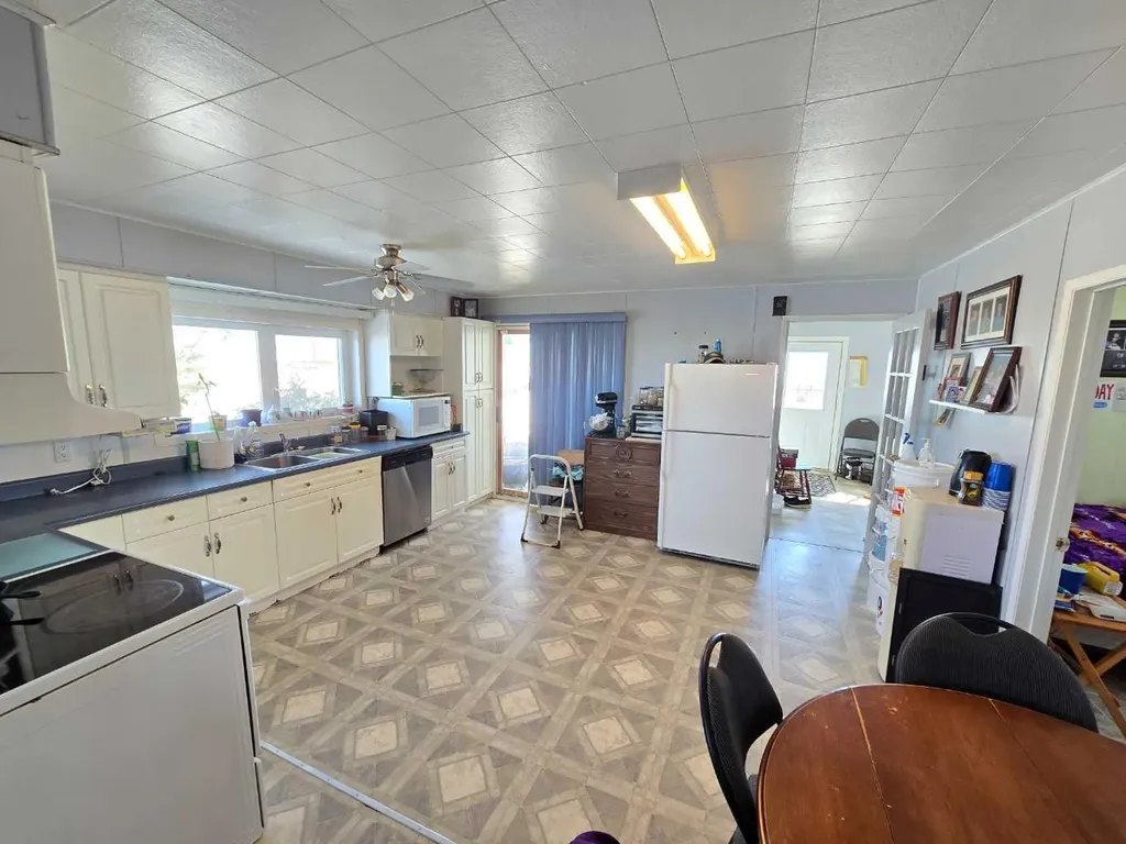 22004 Range Road 814 Rural Northern Sunrise County AB T0H 2R0