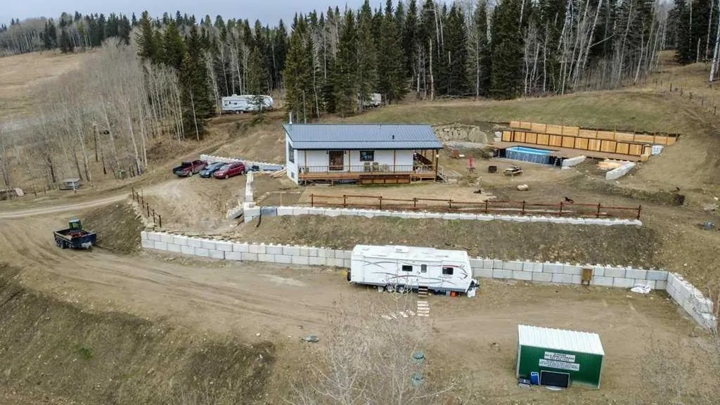 33143 Range Road 60 Rural Mountain View County AB T0M 1X0