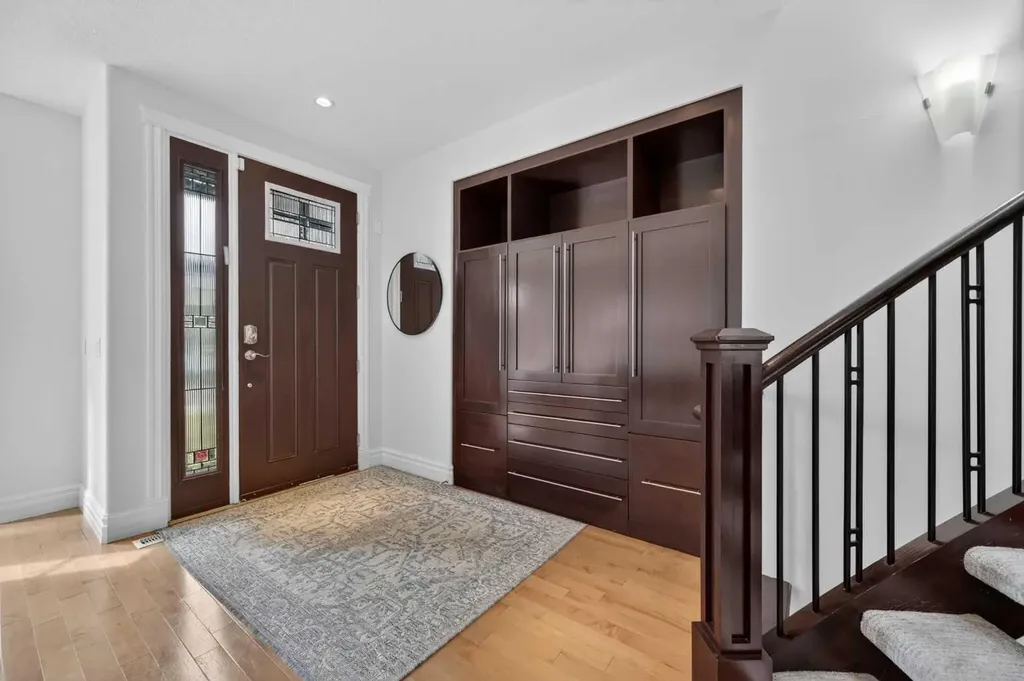 1924 48 Avenue SW Calgary AB T2T 2T3