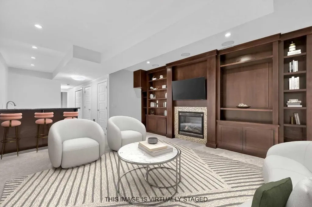 1924 48 Avenue SW Calgary AB T2T 2T3
