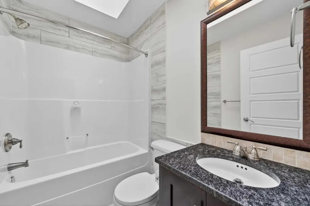1924 48 Avenue SW Calgary AB T2T 2T3
