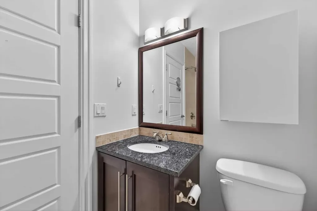 1924 48 Avenue SW Calgary AB T2T 2T3