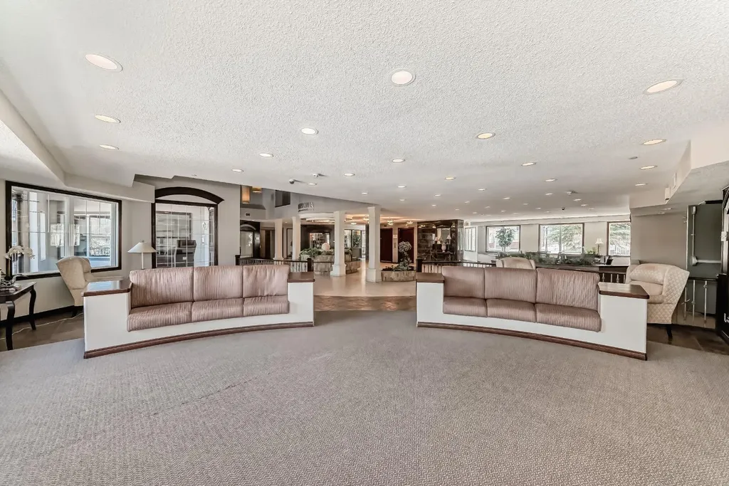8 Prestwick Pond Terrace SE Calgary AB T2Z 4P3