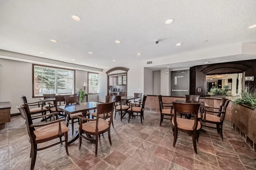 8 Prestwick Pond Terrace SE Calgary AB T2Z 4P3