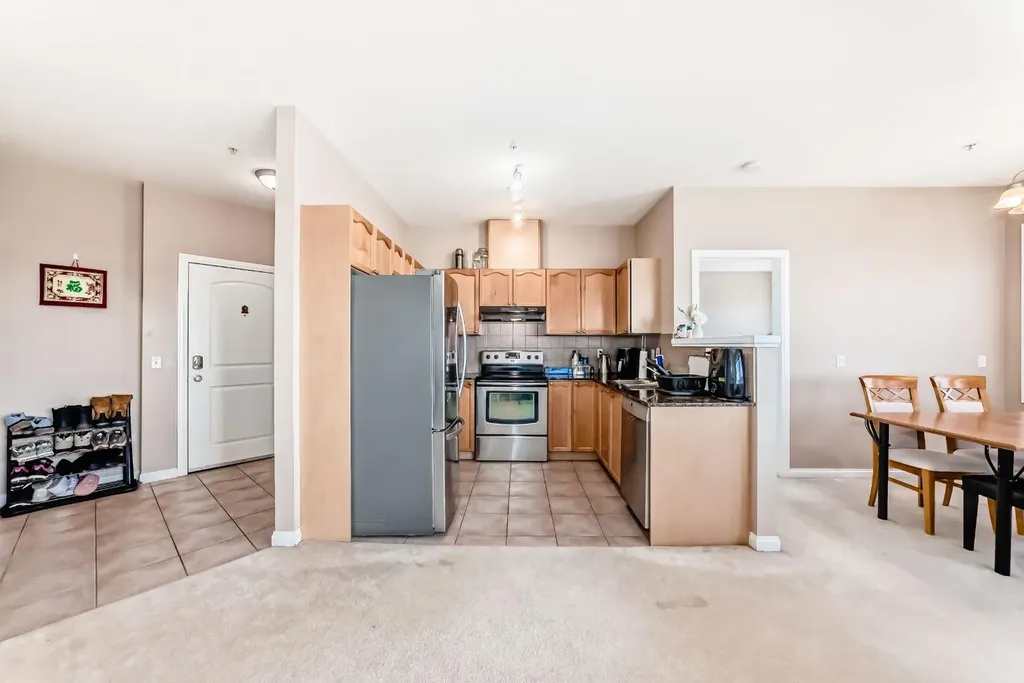8 Prestwick Pond Terrace SE Calgary AB T2Z 4P3