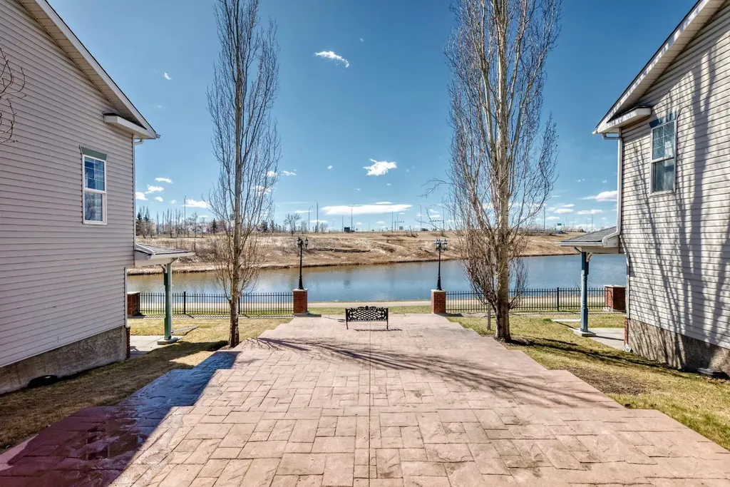 8 Prestwick Pond Terrace SE Calgary AB T2Z 4P3