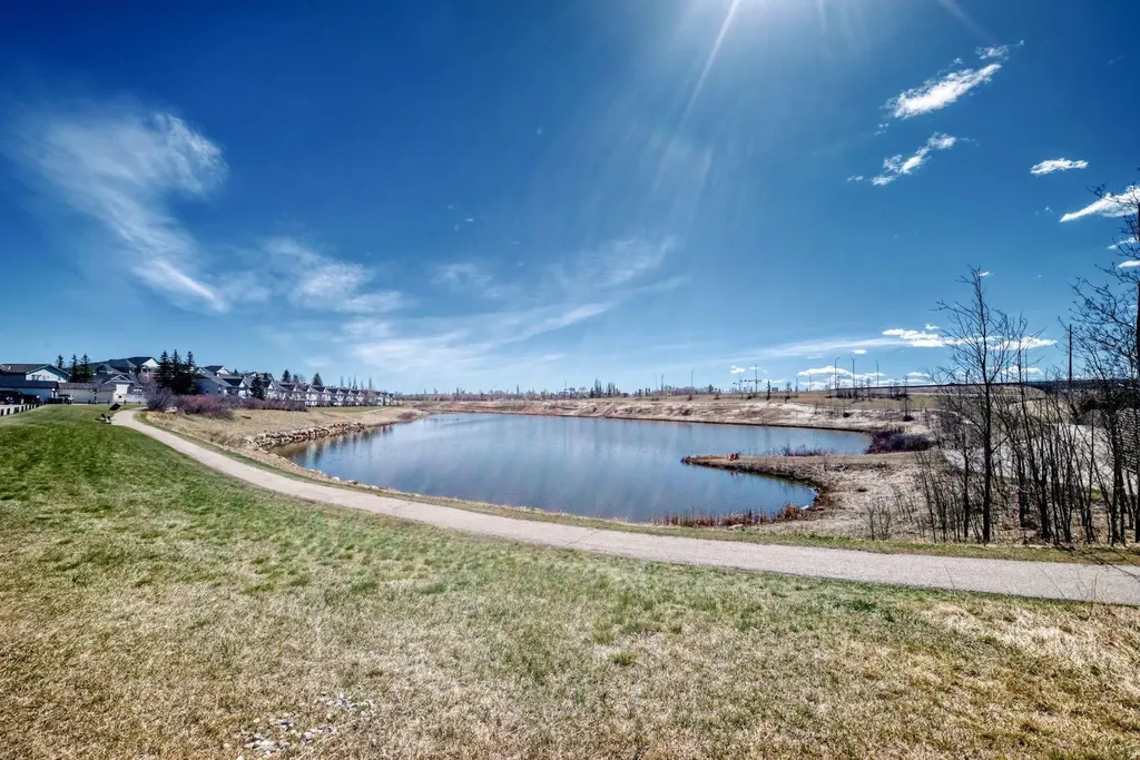 8 Prestwick Pond Terrace SE Calgary AB T2Z 4P3
