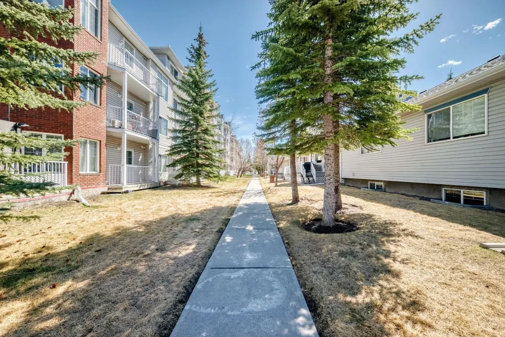8 Prestwick Pond Terrace SE Calgary AB T2Z 4P3