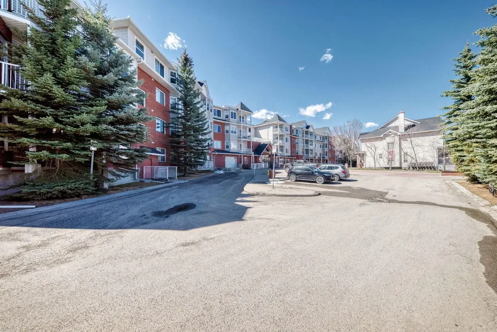8 Prestwick Pond Terrace SE Calgary AB T2Z 4P3