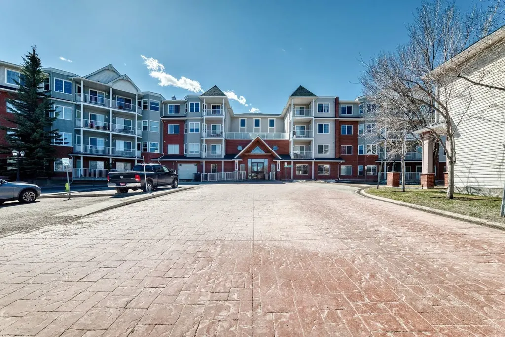 8 Prestwick Pond Terrace SE Calgary AB T2Z 4P3