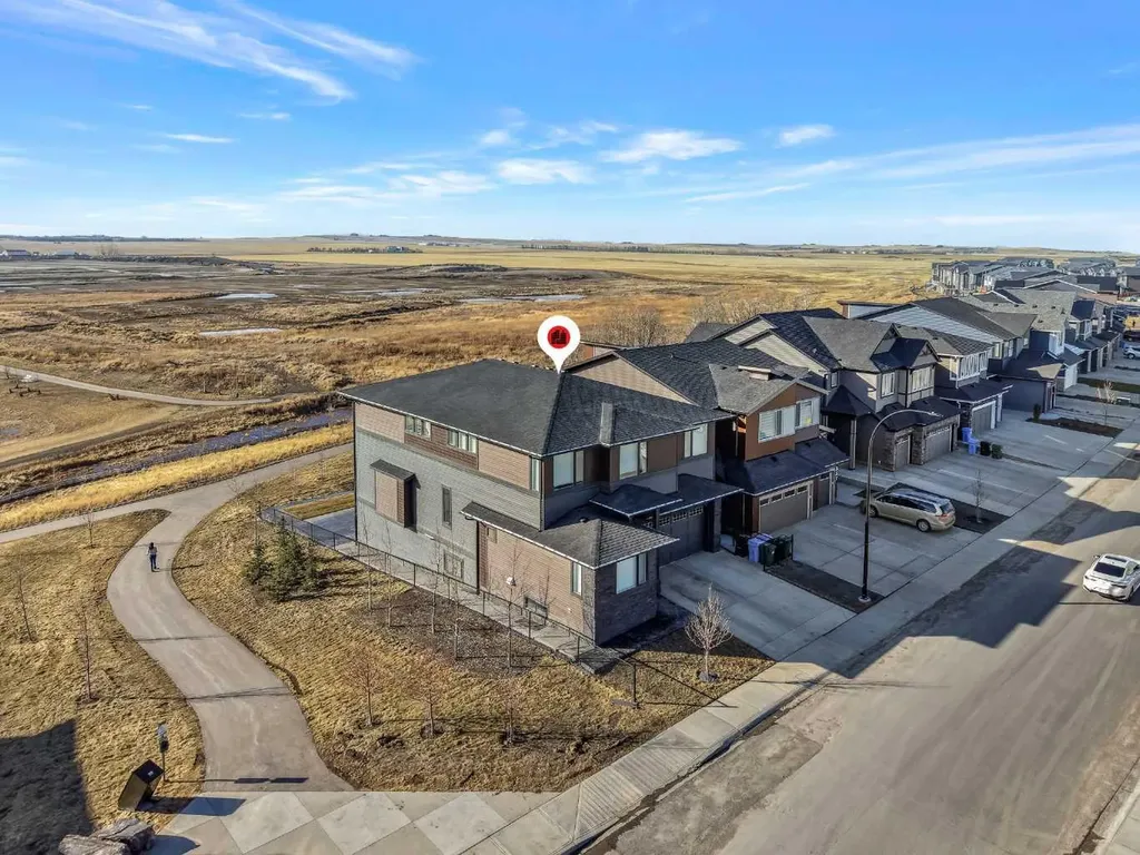 351 Lucas Way NW Calgary AB T3P 1Z3