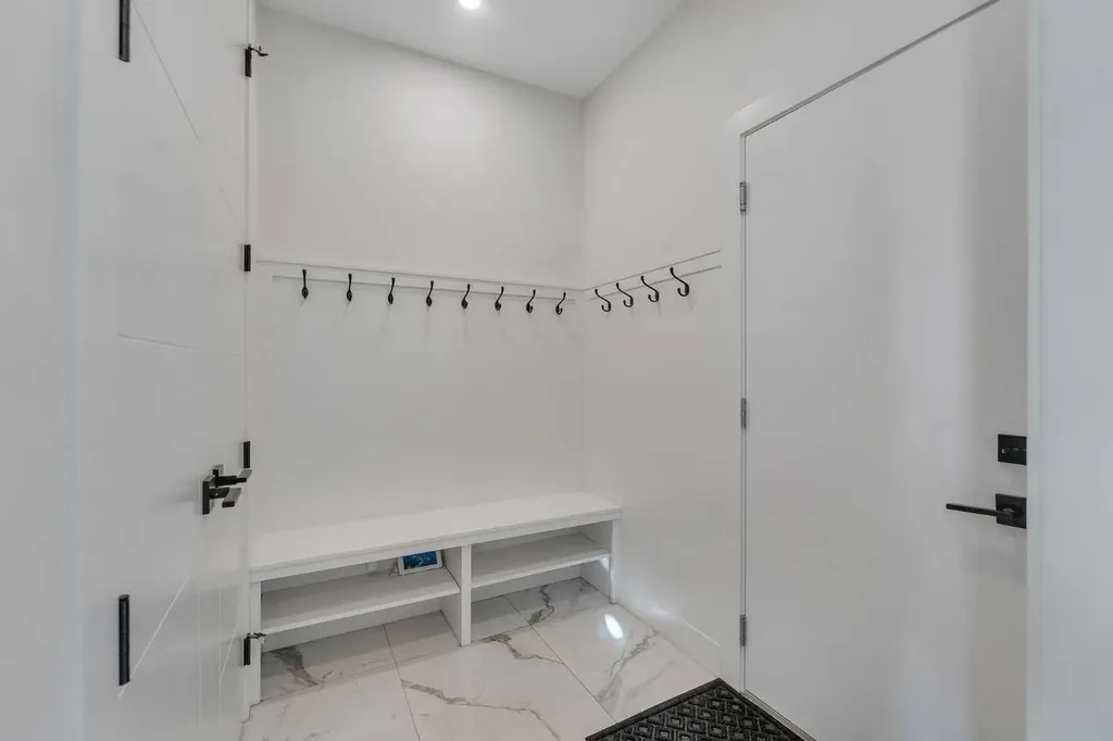 351 Lucas Way NW Calgary AB T3P 1Z3