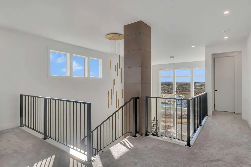351 Lucas Way NW Calgary AB T3P 1Z3