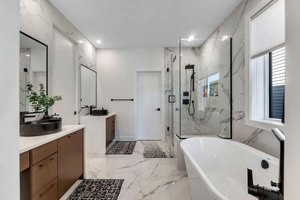 351 Lucas Way NW Calgary AB T3P 1Z3