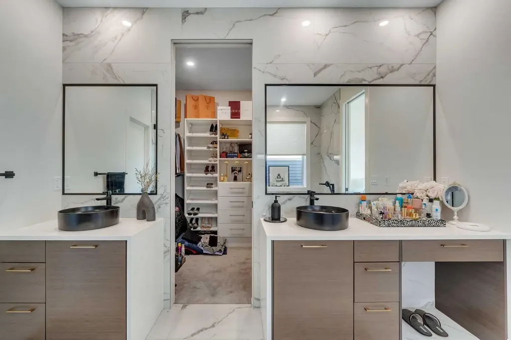 351 Lucas Way NW Calgary AB T3P 1Z3