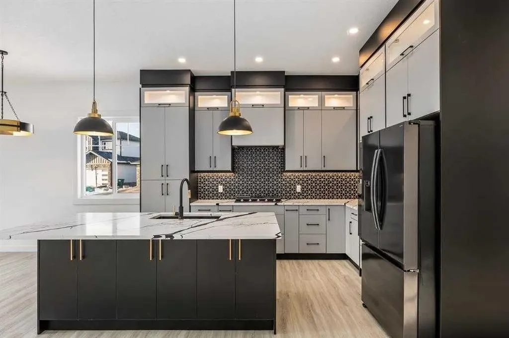176 Lakewood Crescent Strathmore AB T0J 1Y0