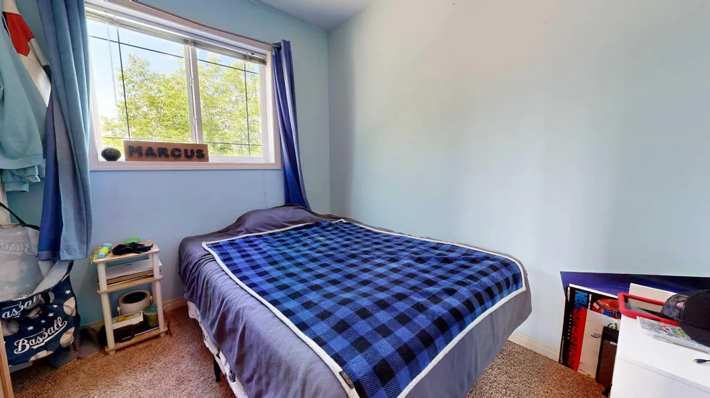 8941 70 Avenue Grande Prairie AB T8X 0C1