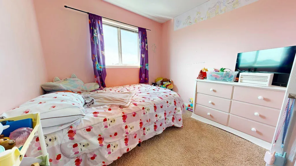 8941 70 Avenue Grande Prairie AB T8X 0C1