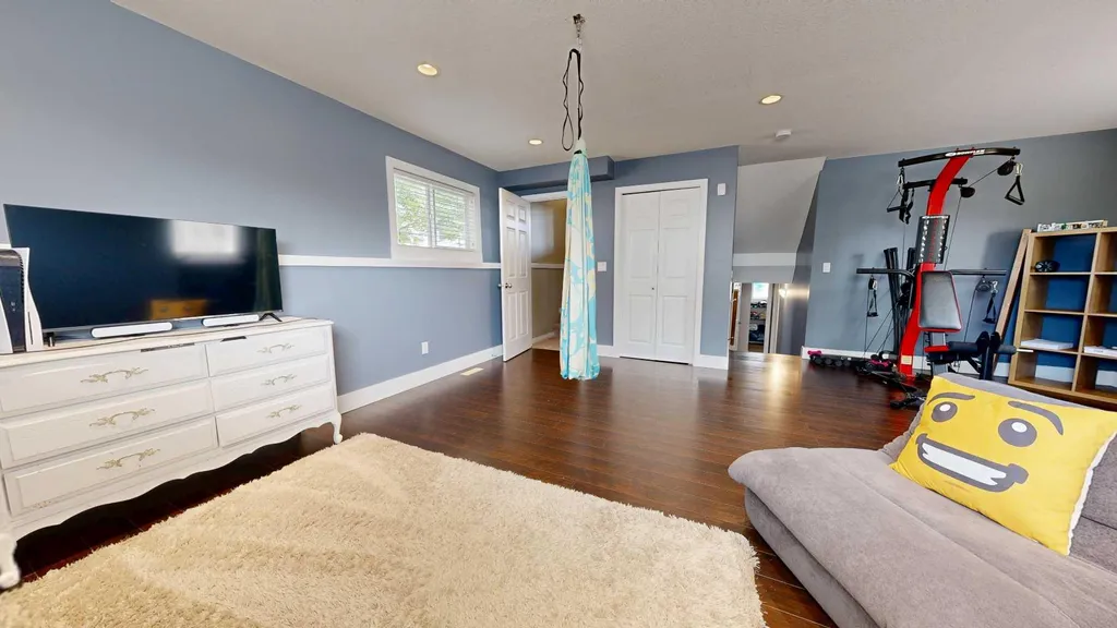 8941 70 Avenue Grande Prairie AB T8X 0C1