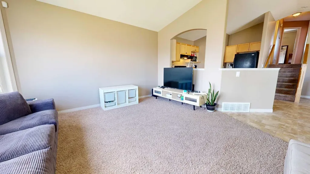 8941 70 Avenue Grande Prairie AB T8X 0C1