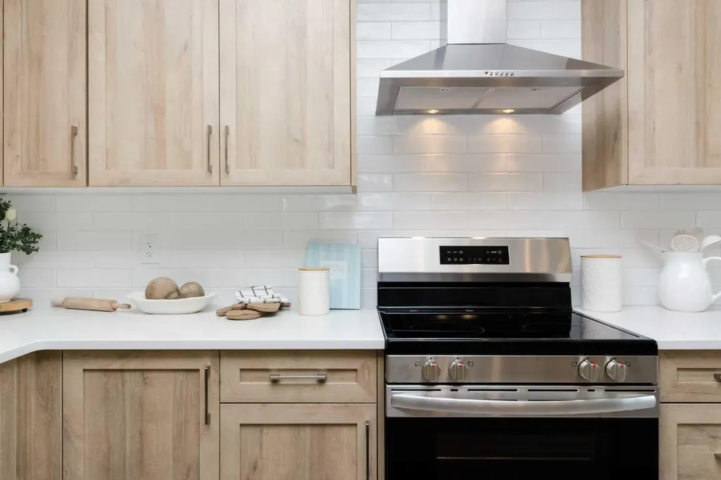 245 Bighorn Avenue Calgary AB T2Y 0Z8